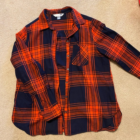 Old Navy flannel - Picture 1 of 4